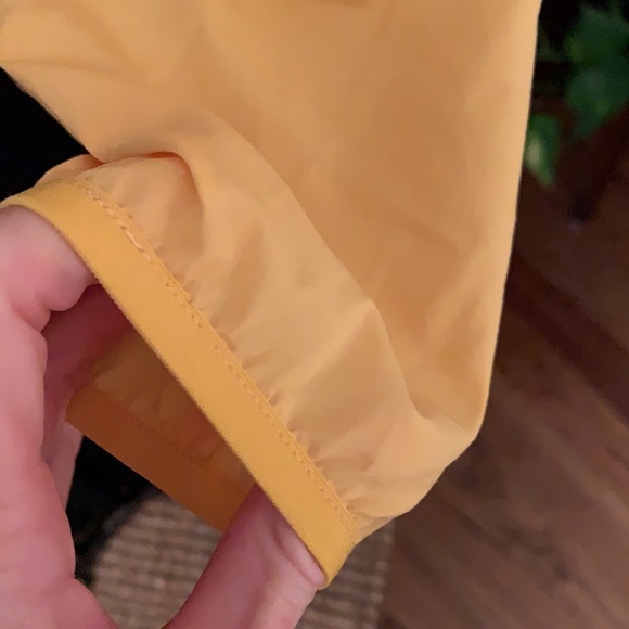 JW Anderson Uniqlo windbreaker - Picture 4 of 12